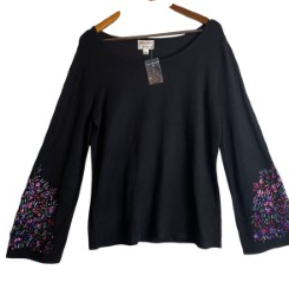 WHISPER KNIT LOUIS DELL'OLIO BLACK W/ EMBROIDERIED BELL SLEEVES SIZE M NWOT